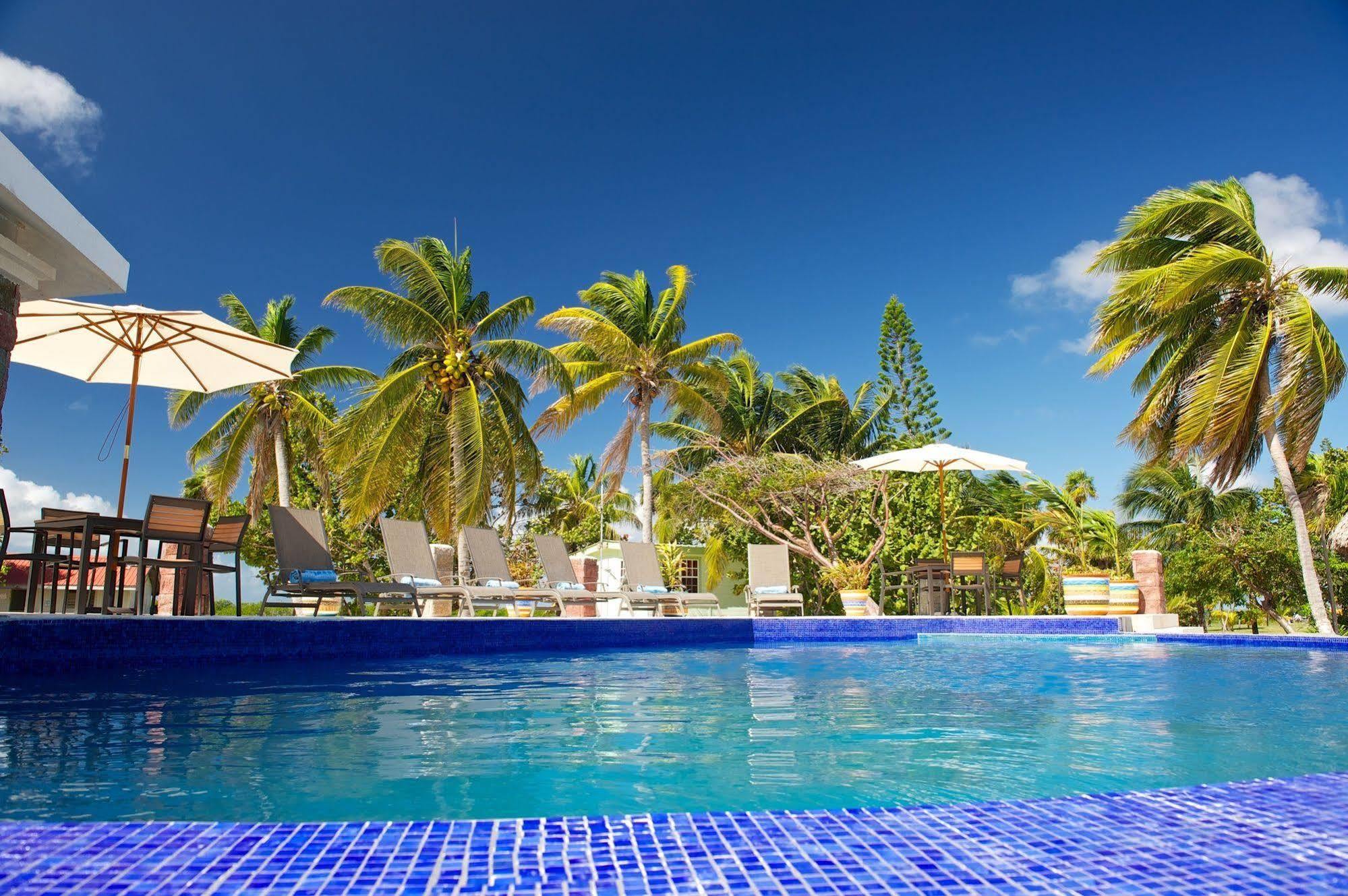 Blackbird Caye Resort Turneffe Atoll エクステリア 写真
